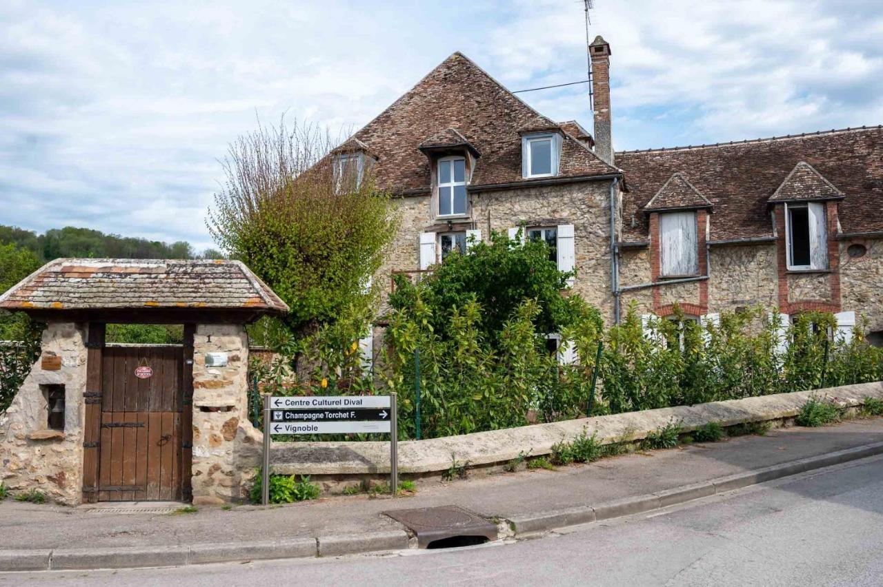 Bed and Breakfast Le Moulin De Cutesson O Dela Du M Villenauxe Zewnętrze zdjęcie